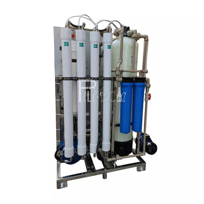 Máquina del tratamiento de aguas de la ósmosis reversa del RO de la desalación del agua de mar para la nave portátil proveedor