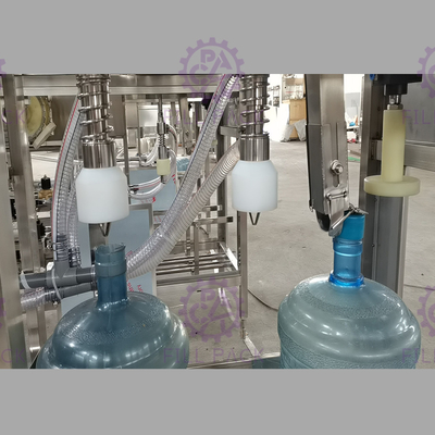 100BPH cadena de producción del relleno del agua de 3 galones con la válvula de desbordamiento proveedor