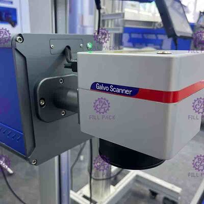 Línea/planta/unidad de impresión de fecha láser refrigerada por aire de 1KW para botellas de bebida proveedor