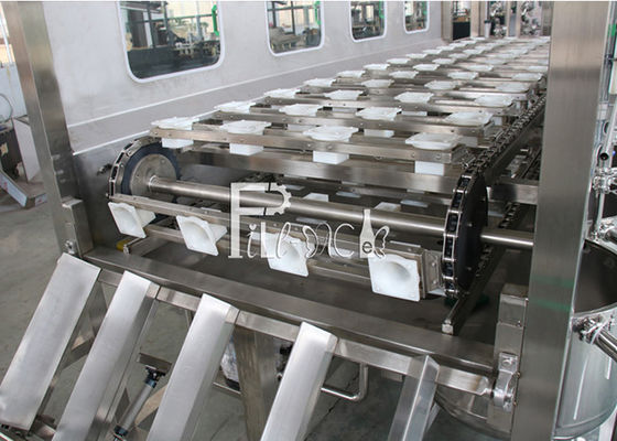SS 304 máquina de rellenar del tarro de 20 litros con la máquina de etiquetado proveedor