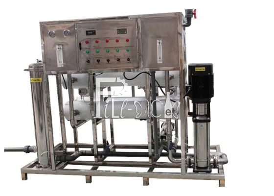 Máquina del tratamiento de aguas de la ósmosis reversa del embotellado 5TPH proveedor