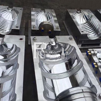 Una máquina plástica de la fabricación de la botella del calentador 120BPH proveedor