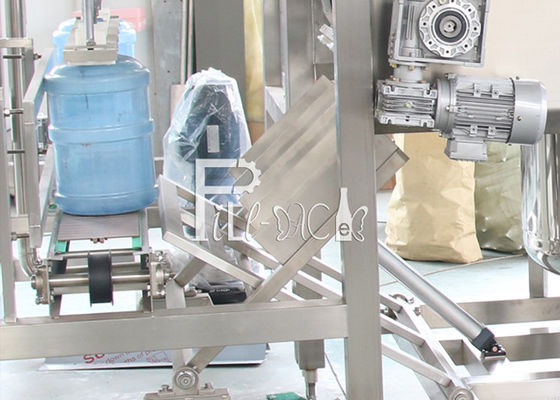 Potable 20 litros del agua 600BPH sacuda la máquina de rellenar proveedor