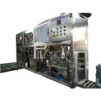 El transportador de rodillo hizo salir la máquina de rellenar del agua del barril de 120 BPH proveedor