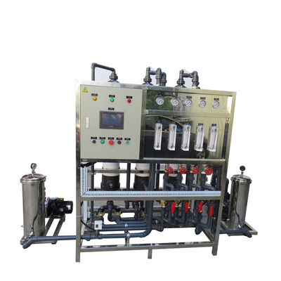 Máquina del tratamiento de aguas de la ósmosis reversa del agua de manatial 3000LPH proveedor