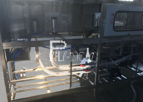 Agua alcalina caliente que lava la máquina de rellenar del galón 200BPH proveedor