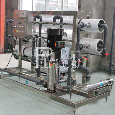 Válvula auto de la operación Sus304 que bebe la máquina del tratamiento de aguas del Ro 4000lph proveedor