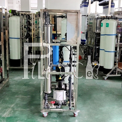 Máquina mineral de consumición pura del purificador del agua del RO del tratamiento de aguas 500LPH proveedor