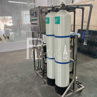 Sistema mineral de consumición puro de la máquina del equipo de la purificación de la ósmosis reversa del tratamiento de aguas 500-2000LPH proveedor