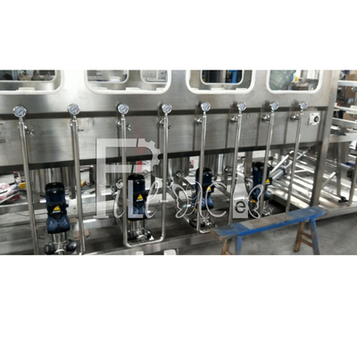 El capsular de relleno que se lava en botella automático del agua pura de la máquina de rellenar del galón 450BPH proveedor