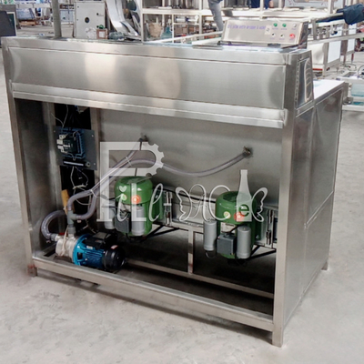 Máquina semi auto de la lavadora del cepillo de la decapsuladora del barril de 5 galones con la estación doble proveedor