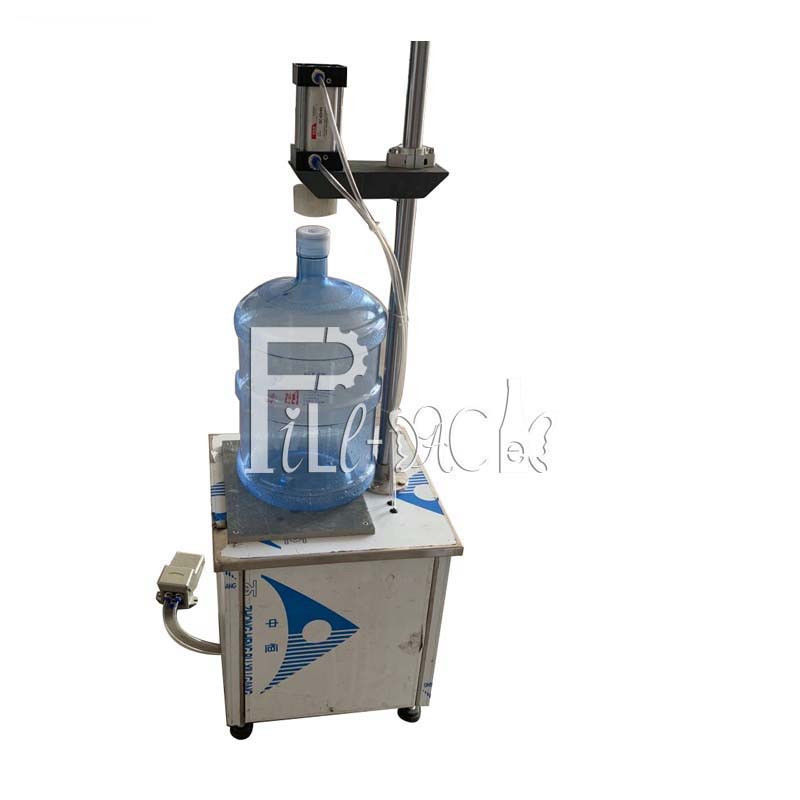 Máquina que capsula del galón del Plc 450m m del manual de la botella automática del animal doméstico proveedor